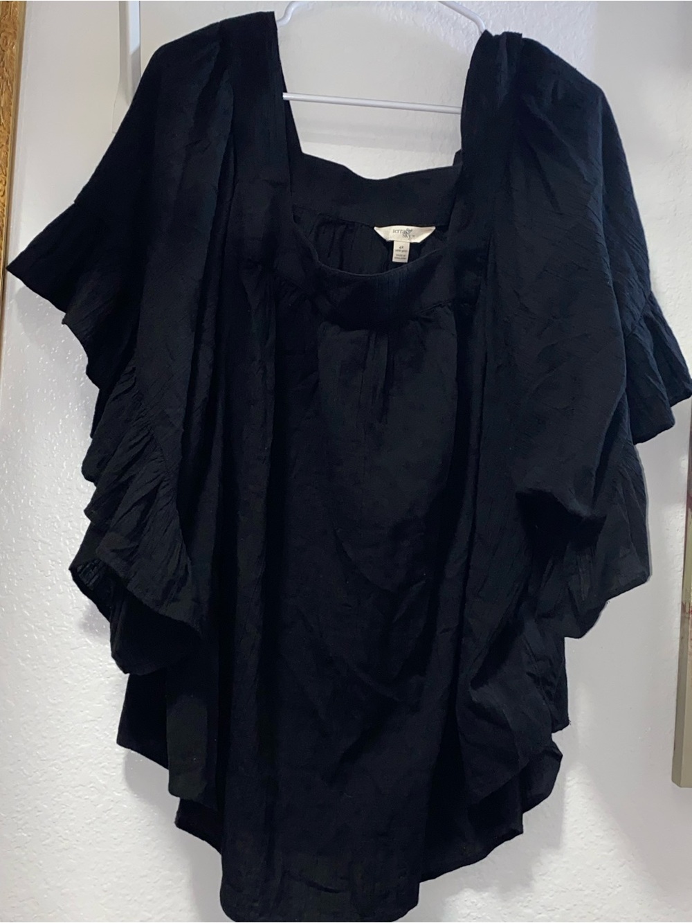 Black Ruffled Short Sleeve Blouse